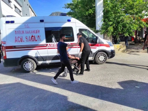 Batman&rsquo;da taşlı sopalı kavga: 12 yaralı
