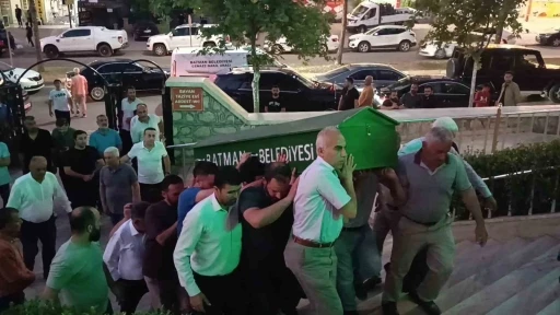 Batman’da trafik kazasında hayatını kaybedenlerden müze müdürü ve araç sürücüsü defnedildi
