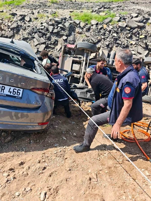 Batman-Diyarbakır karayolunda feci kaza: 1 &ouml;l&uuml;, 2 yaralı
