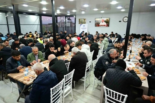 Battalgazi Belediyesi iftarı &ccedil;adırlarda değil restoranda veriyor

