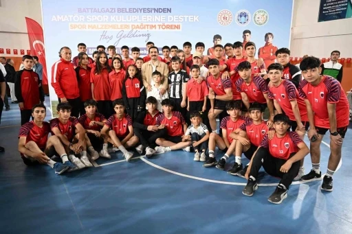 Battalgazi Belediyesi’nden amatör spor kulüplerine 4,5 milyon TL’lik destek
