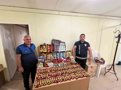 Battalgazi&rsquo;de market denetimlerinde tarihi ge&ccedil;miş &uuml;r&uuml;nlere el konuldu
