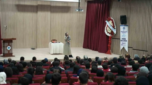 Battalgazi’de &quot;Uzaktan Sevmek Kudüs&quot; programına yoğun ilgi
