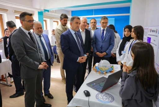 Bayburt BİLSEM &ouml;ğrencilerinden bilim fuarı
