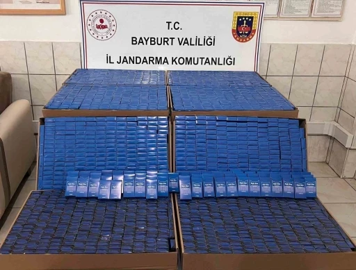 Bayburt&rsquo;ta 2 bin paket ka&ccedil;ak sigara ve 40 bin adet makaron ele ge&ccedil;irildi

