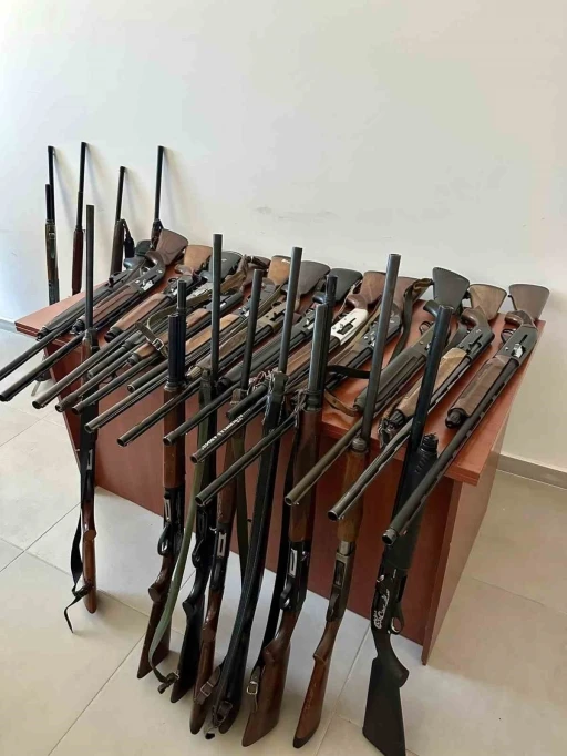 Bayburt&rsquo;ta 25 av t&uuml;feği ihale usul&uuml;yle satıldı
