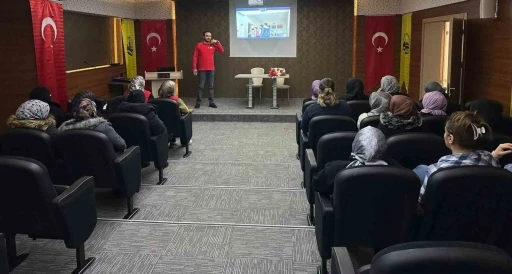 Bayburt&rsquo;ta &lsquo;Afet Bilinci&rsquo; eğitimi d&uuml;zenlendi
