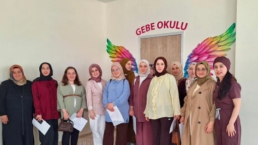 Bayburt&rsquo;ta anne adaylarına sağlıklı gebelik eğitimi verildi

