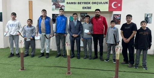 Bayburt&rsquo;ta bağımlılıkla m&uuml;cadele kapsamında &rsquo;Ok&ccedil;uluk Turnuvası&rsquo; d&uuml;zenlendi
