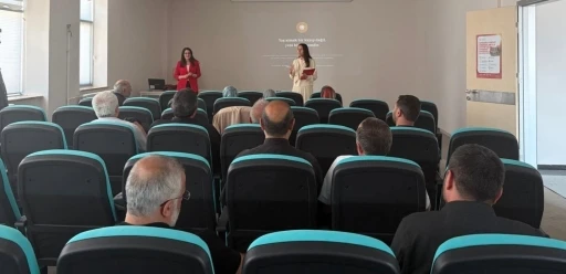 Bayburt&rsquo;ta beyin sağlığı semineri d&uuml;zenlendi
