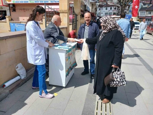 Bayburt&rsquo;ta kronik hastalıklara karşı farkındalık standı a&ccedil;ıldı
