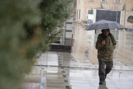 Bayburt&rsquo;ta &ouml;ğleden sonra yağmur bekleniyor
