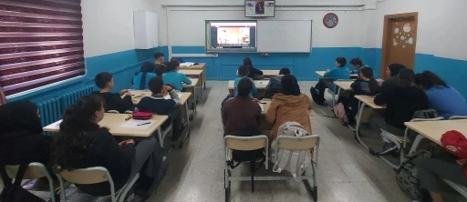Bayburt&rsquo;ta &ouml;ğrencilere finansal okuryazarlık eğitimi verildi
