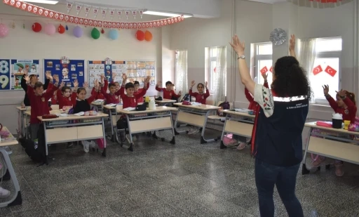 Bayburt&rsquo;ta &ouml;ğrencilere gıda g&uuml;venilirliği ve su verimliliği anlatıldı
