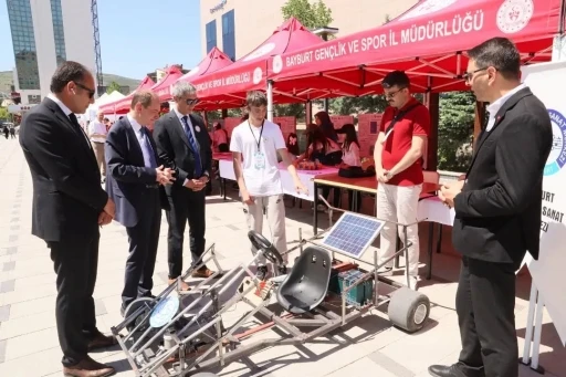 Bayburt&rsquo;ta okulların &ouml;rnek &ccedil;alışmaları sergilendi

