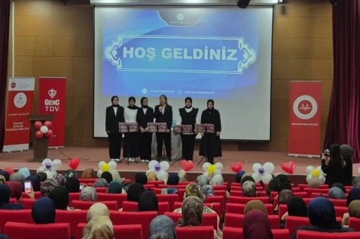 Bayburt&rsquo;ta &uuml;niversite &ouml;ğrencileri yıl sonu buluşmasında bir araya geldi
