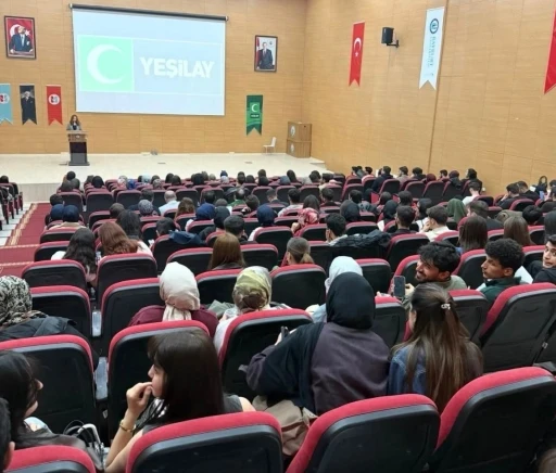 Bayburt&rsquo;ta &uuml;niversite &ouml;ğrencilerine bağımlılıkla m&uuml;cadele anlatıldı
