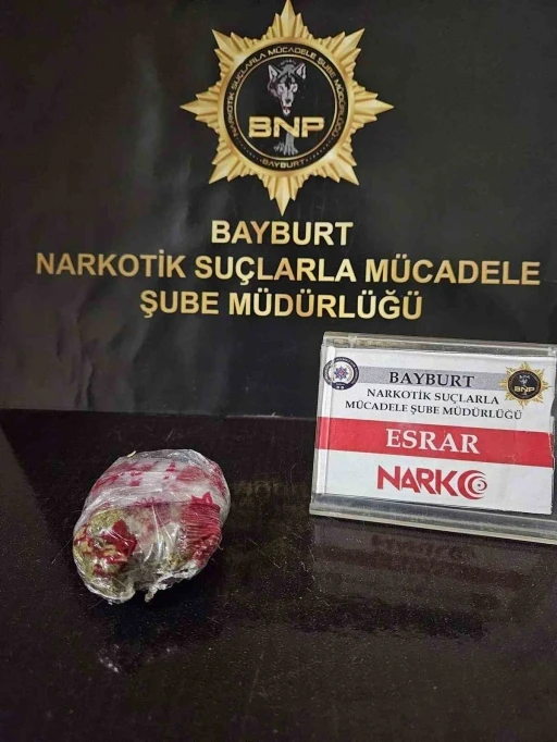 Bayburt&rsquo;ta uyuşturucuyla m&uuml;cadele devam ediyor
