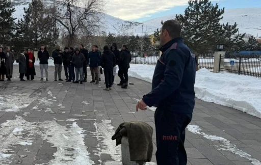 Bayburt&rsquo;ta yangın eğitimleri s&uuml;r&uuml;yor
