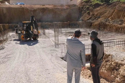Bayburt&rsquo;ta yapımı devam eden okul inşaatlarında &ccedil;alışmalar s&uuml;r&uuml;yor
