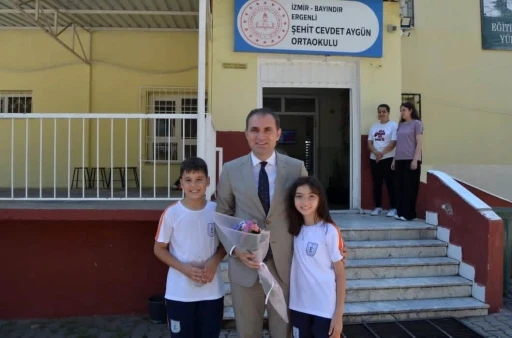 Bayındır&rsquo;da 5 bin 931 &ouml;ğrenci karne sevinci yaşadı

