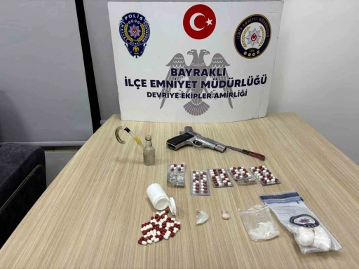 Bayraklı polisi iz sürdü, 4 şüpheliyi kıskıvrak yakaladı
