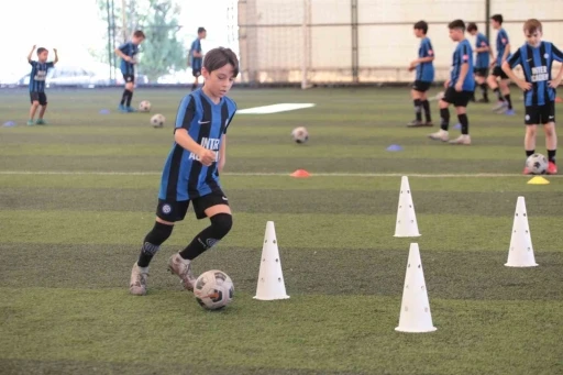 Bayram&rsquo;ın en b&uuml;y&uuml;k hayali Fenerbah&ccedil;e&rsquo;nin şampiyonluğu ve futbolcu olmaktı
