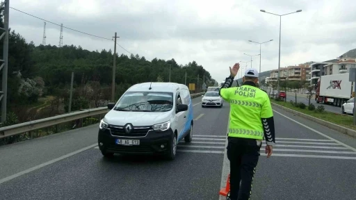Muğla'da Bayram Tatili Trafiği Kilitlendi