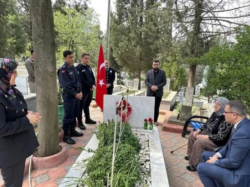 Bayramda şehit ailesini yalnız bırakmadılar
