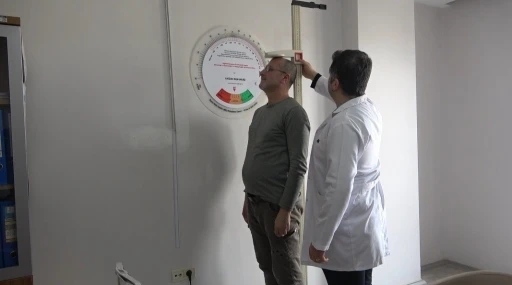 Bayramda tatlıya denge uyarısı: Uzmanından kritik beslenme &ouml;nerileri

