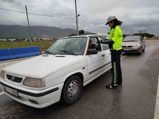 Bayramın son günü İzmir’e dönüşler başladı
