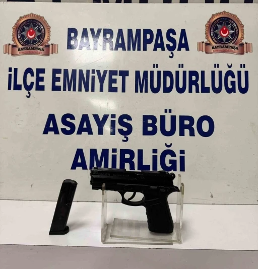 Bayrampaşa’da sosyal medyadan tanıştığı kadınları gasp eden zanlı kamerada
