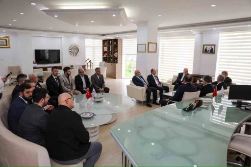 BBP Genel Başkanı Destici "Bizler aynı kilimin desenleriyiz, o kilim ise D&uuml;zce"
