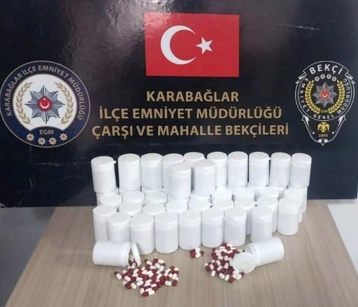 Bek&ccedil;ilerin dikkatinden ka&ccedil;madı: 2 bin 710 uyuşturucu hap ele ge&ccedil;irildi
