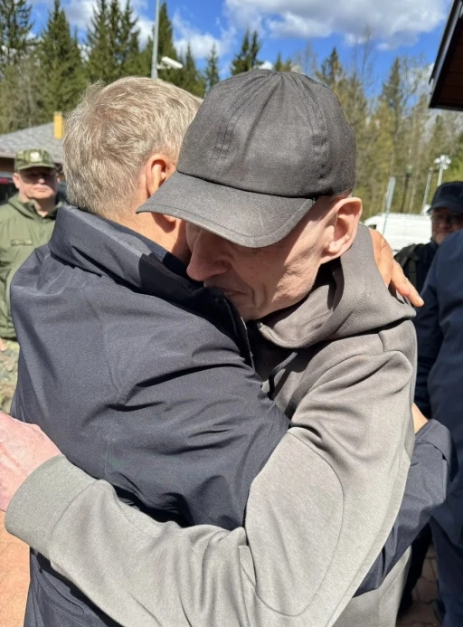 Belarus, Polonyalı gazeteci Poczobut&rsquo;ı serbest bıraktı
