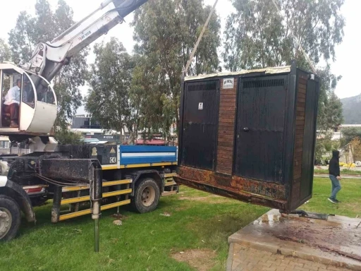 Belediye ekiplerinin Akb&uuml;k&rsquo;te &ccedil;alışmaları s&uuml;r&uuml;yor
