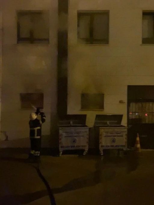 Belen&rsquo;de okulda yaşanan yangın b&uuml;y&uuml;meden s&ouml;nd&uuml;r&uuml;ld&uuml;
