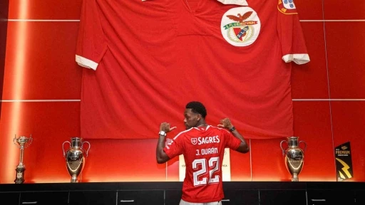Benfica, Jhon Duran&rsquo;ı kiralık olarak kadrosuna kattı
