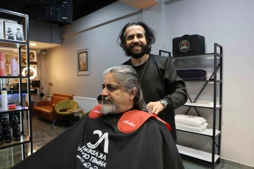 Berberler sahura kadar mesai yapmaya başladı
