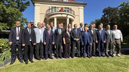 Berlin&rsquo;de T&uuml;rk toplumundan Kurban Bayramı buluşması
