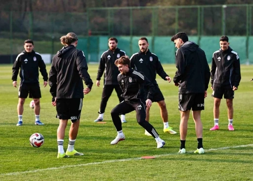 Beşiktaş, Galatasaray ma&ccedil;ı hazırlıklarını tamamladı

