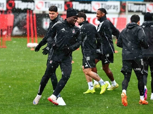 Beşiktaş, G&ouml;ztepe ma&ccedil;ı hazırlıklarına başladı