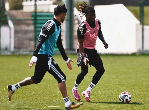 Beşiktaş, Konyaspor ma&ccedil;ı hazırlıklarına başladı
