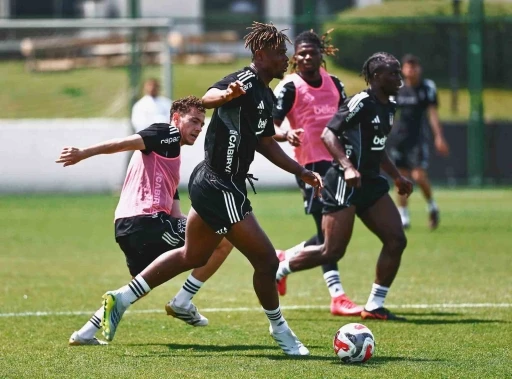 Beşiktaş&rsquo;ta &Ccedil;aykur Rizespor ma&ccedil;ının hazırlıkları devam etti
