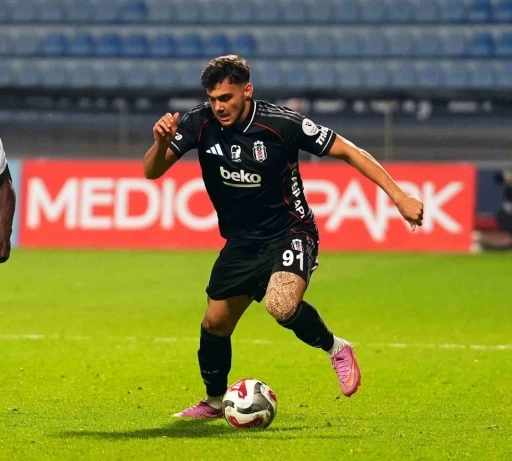 Beşiktaşlı futbolcunun ehliyetine el kondu
