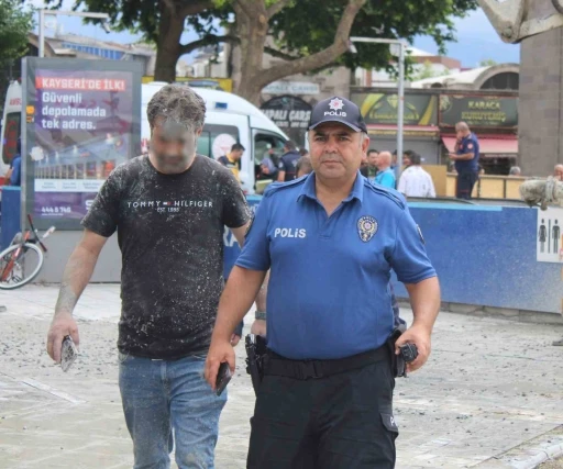 Beton mikserinin pompası patladı: 5 kişi hastaneye kaldırıldı
