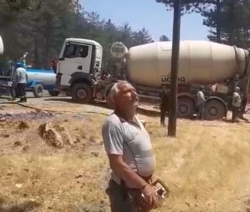Beton Pompasıyla Alevlere Meydan Okudular!