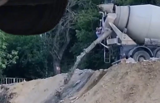 Betonu ormana boşalttı, suçüstü yakalandı
