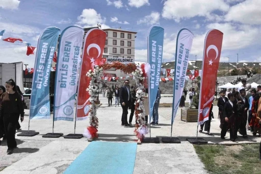 BE&Uuml;&rsquo;de spor ve k&uuml;lt&uuml;r ş&ouml;leni
