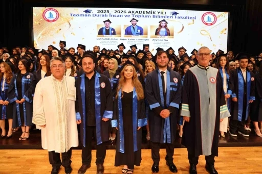 BEUN&rsquo;da başarı ve mutluluk diplomalarla ta&ccedil;landı
